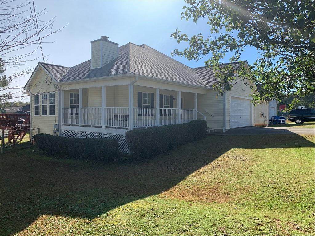 205 Hunt Club Circle - Photo 1