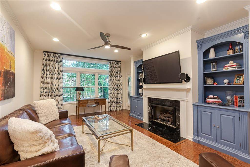 424 Lindbergh Drive - Photo 1