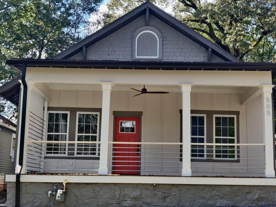 505 Ontario Avenue - Photo 1