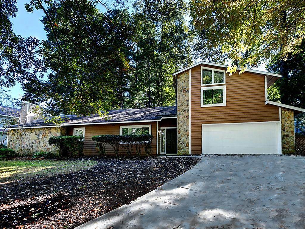896 Fawn Way - Photo 1