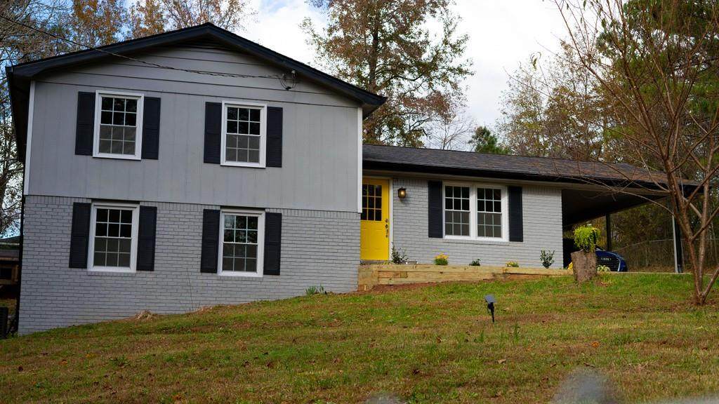 156 Cathie Drive - Photo 1