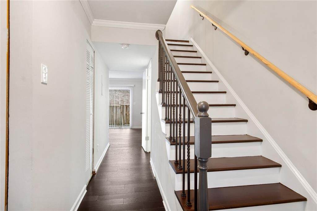 5574 Kingsport Drive - Photo 1