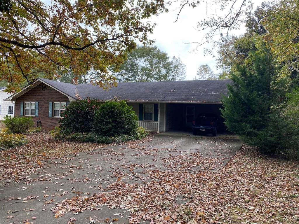 2828 Rosemont Drive - Photo 1
