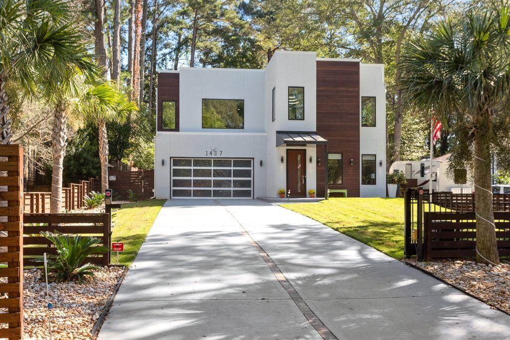 1437 Woodland Hills Drive - Photo 1