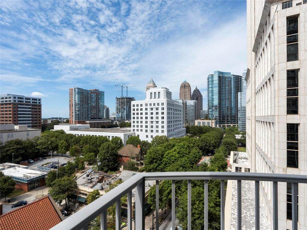 943 Peachtree Street - Photo 1