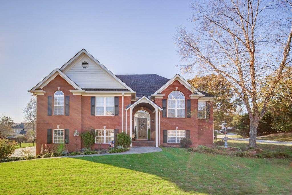 10 Windsor Trace - Photo 1
