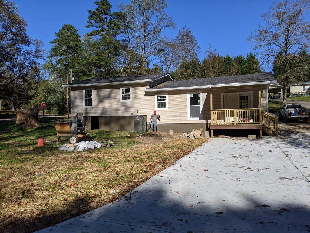 2822 Oak Hill Circle - Photo 1