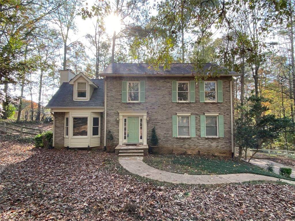 260 White Pines Drive - Photo 1