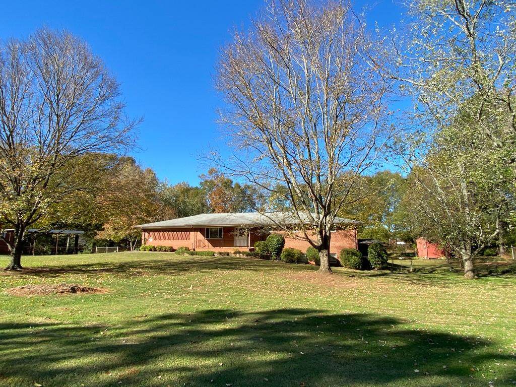 4060 Seminole Circle - Photo 1