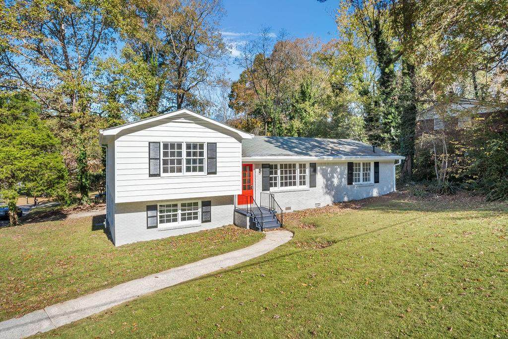 2703 Carriage Lane - Photo 1