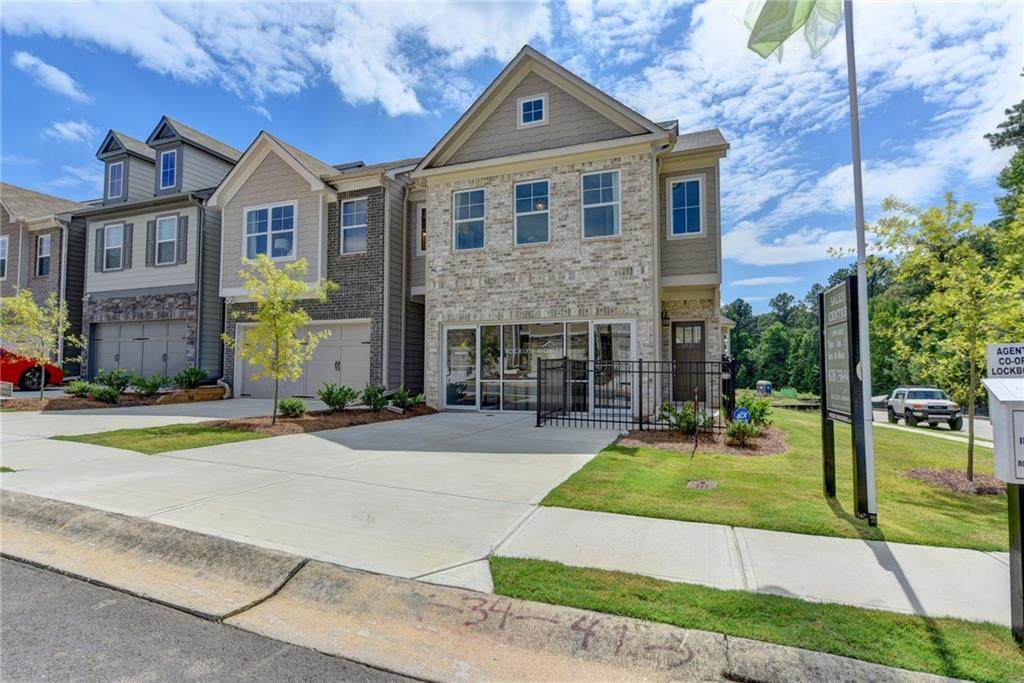 2620 Abbott Road - Photo 1