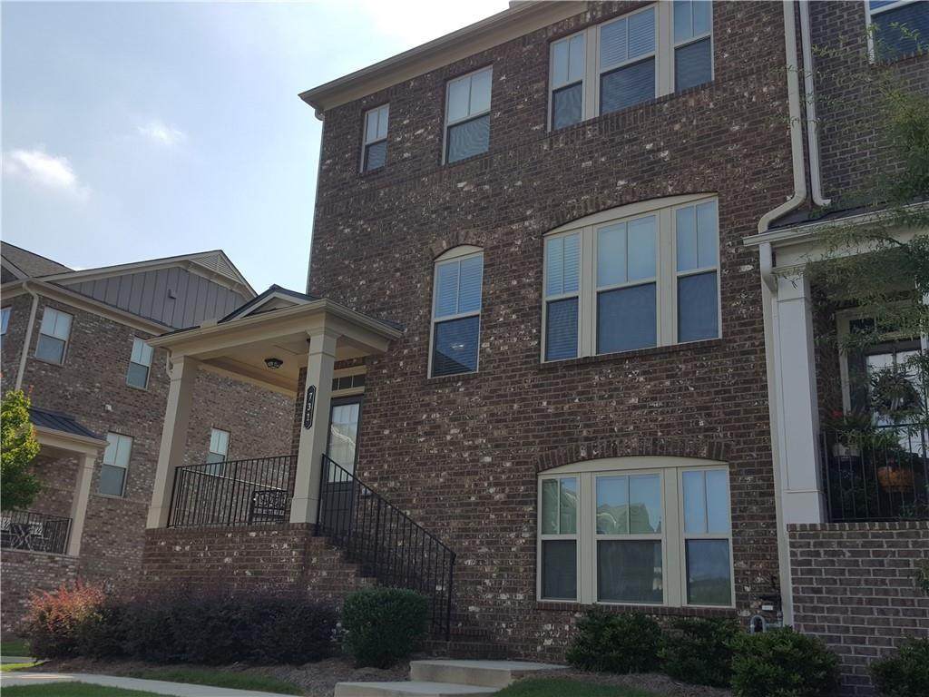 731 Sunset Park Drive - Photo 1