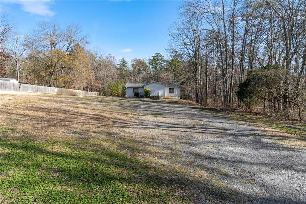 175 Willis Road - Photo 1
