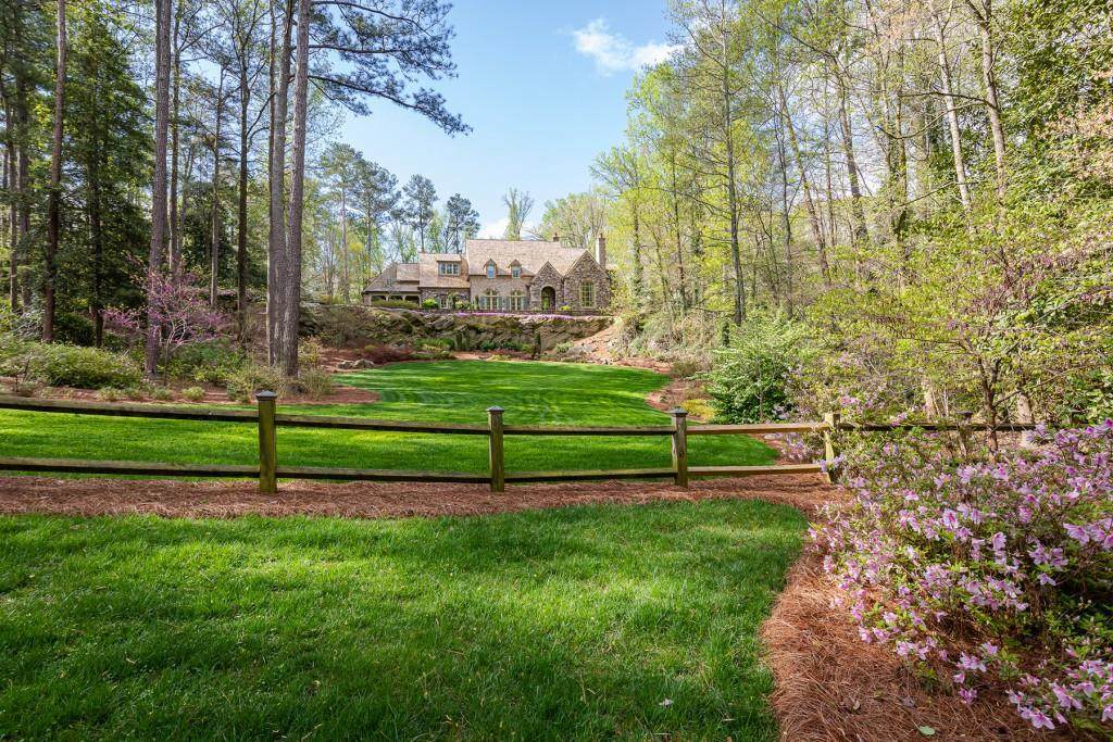846 Davis Drive - Photo 1