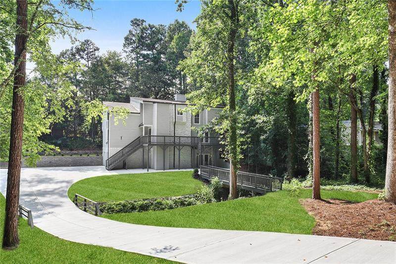 95 Lakeshore Circle - Photo 1