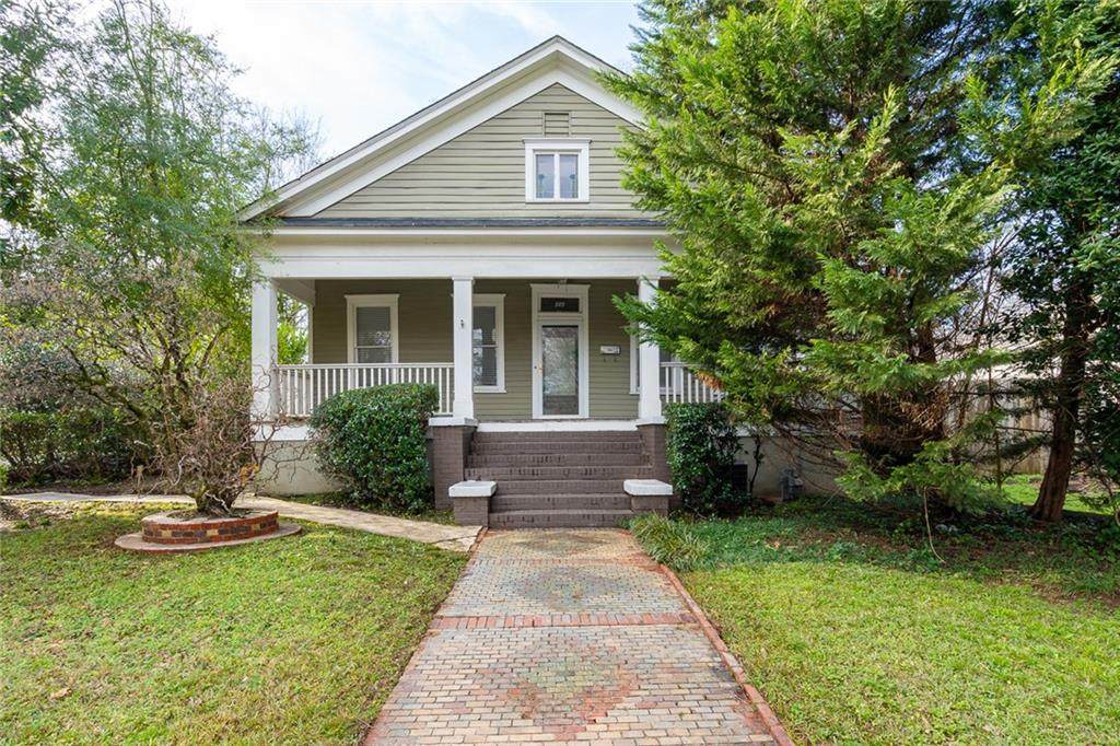889 Moreland Avenue - Photo 1