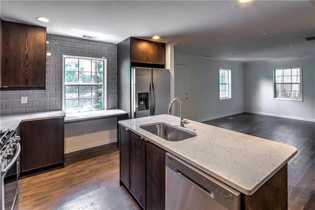 787 Berkeley Avenue - Photo 1
