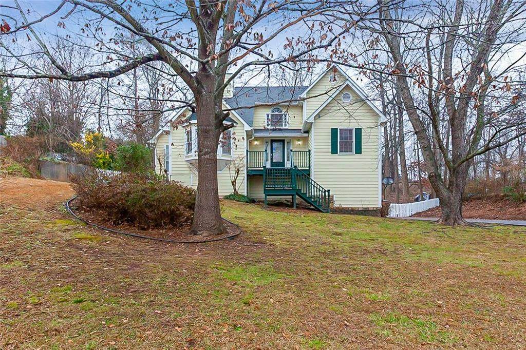 110 Williamsburg Lane - Photo 1