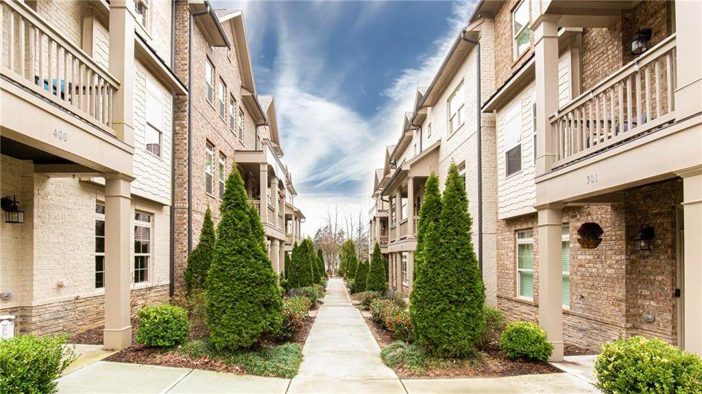 305 Garland Woods Court - Photo 1