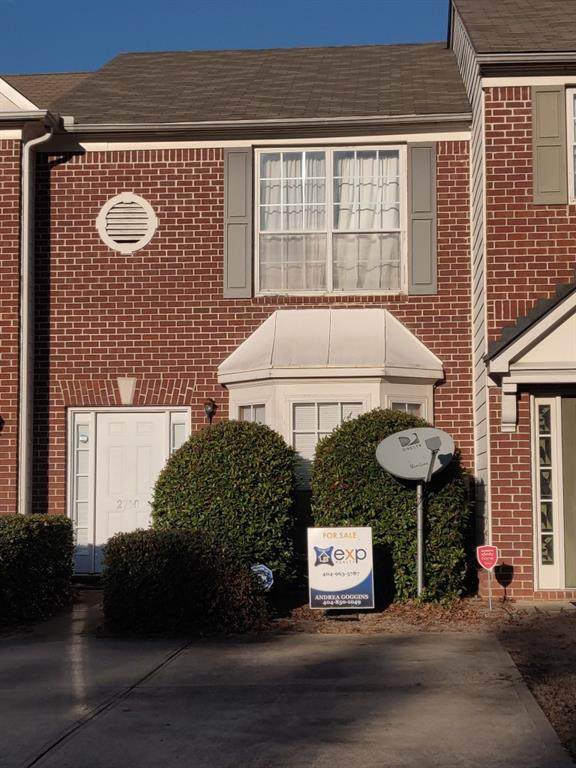2750 Parkway Cove - Photo 1