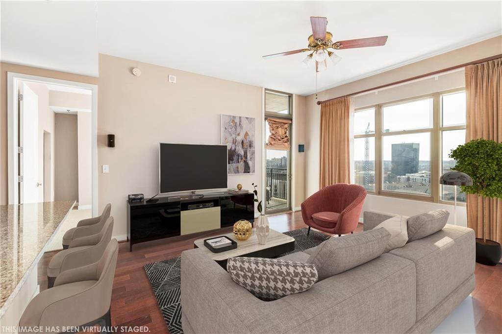 565 Peachtree Street - Photo 1