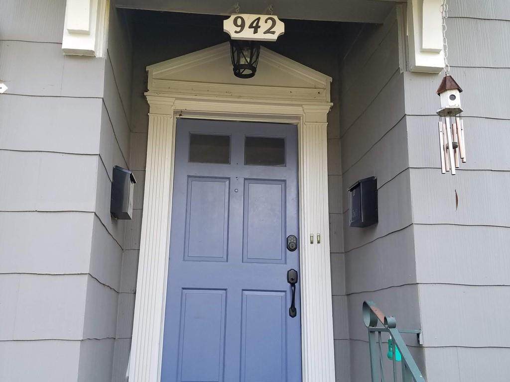 942 Rosedale Road - Photo 1