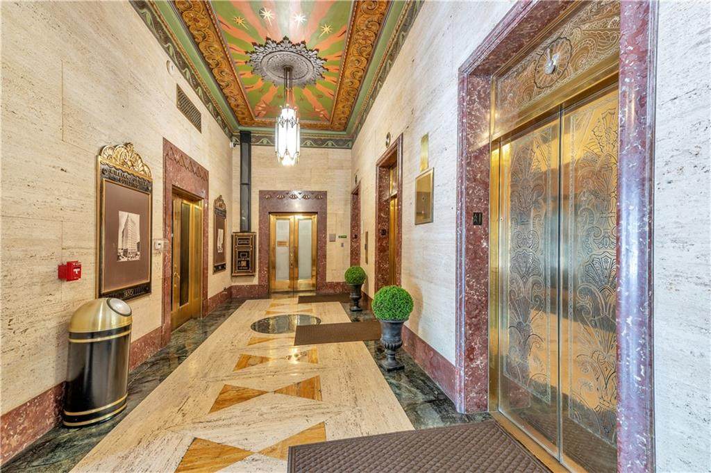 32 Peachtree Street - Photo 1