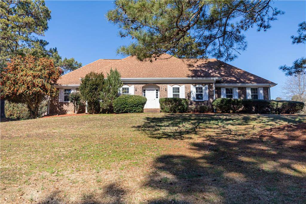 590 Hawthorne Drive - Photo 1