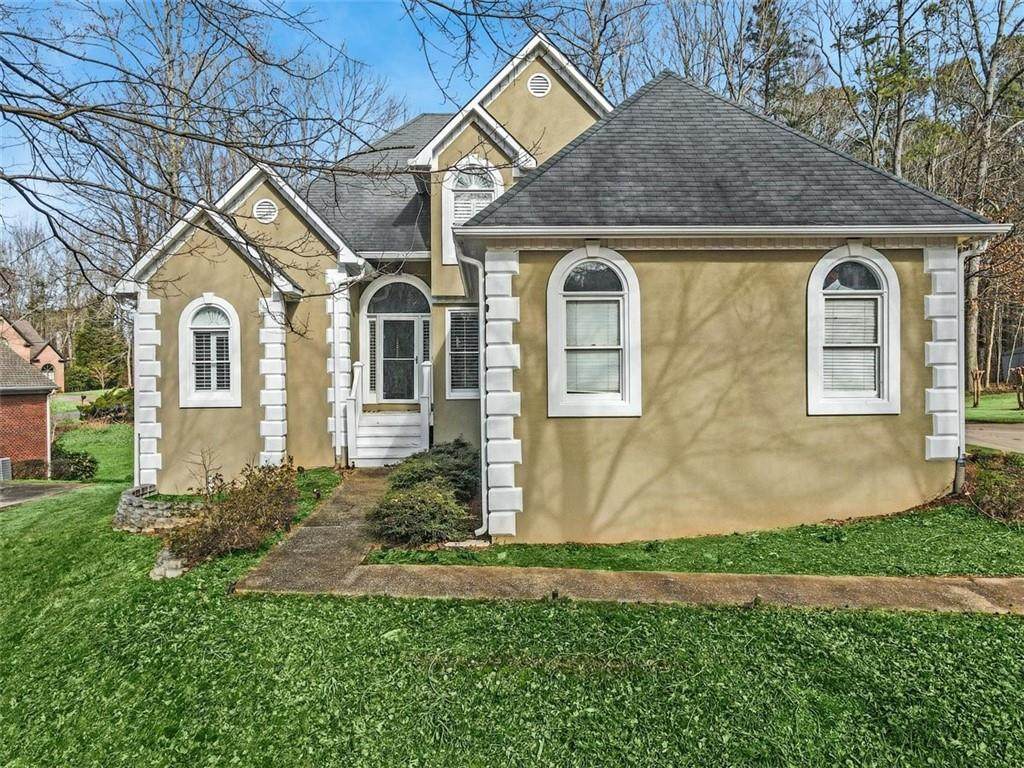 1122 Regiment Drive - Photo 1