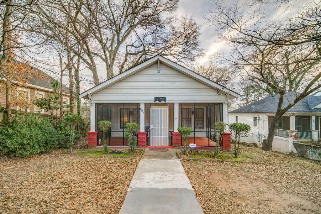 135 Claire Drive - Photo 1