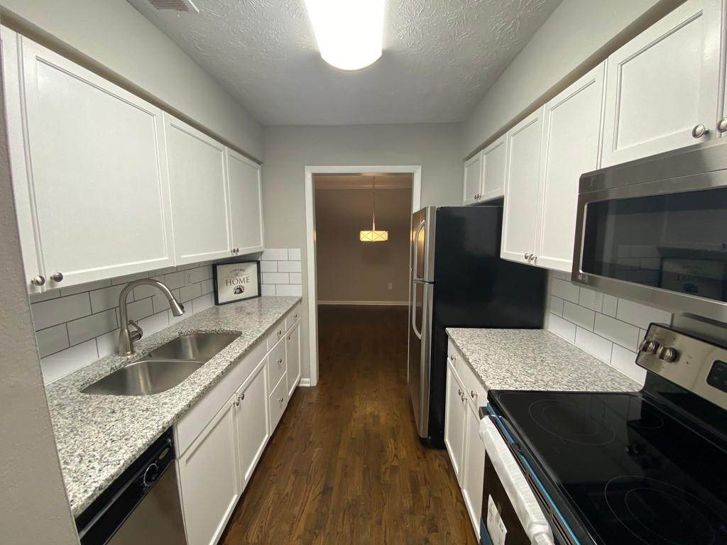 1150 Collier Road - Photo 1
