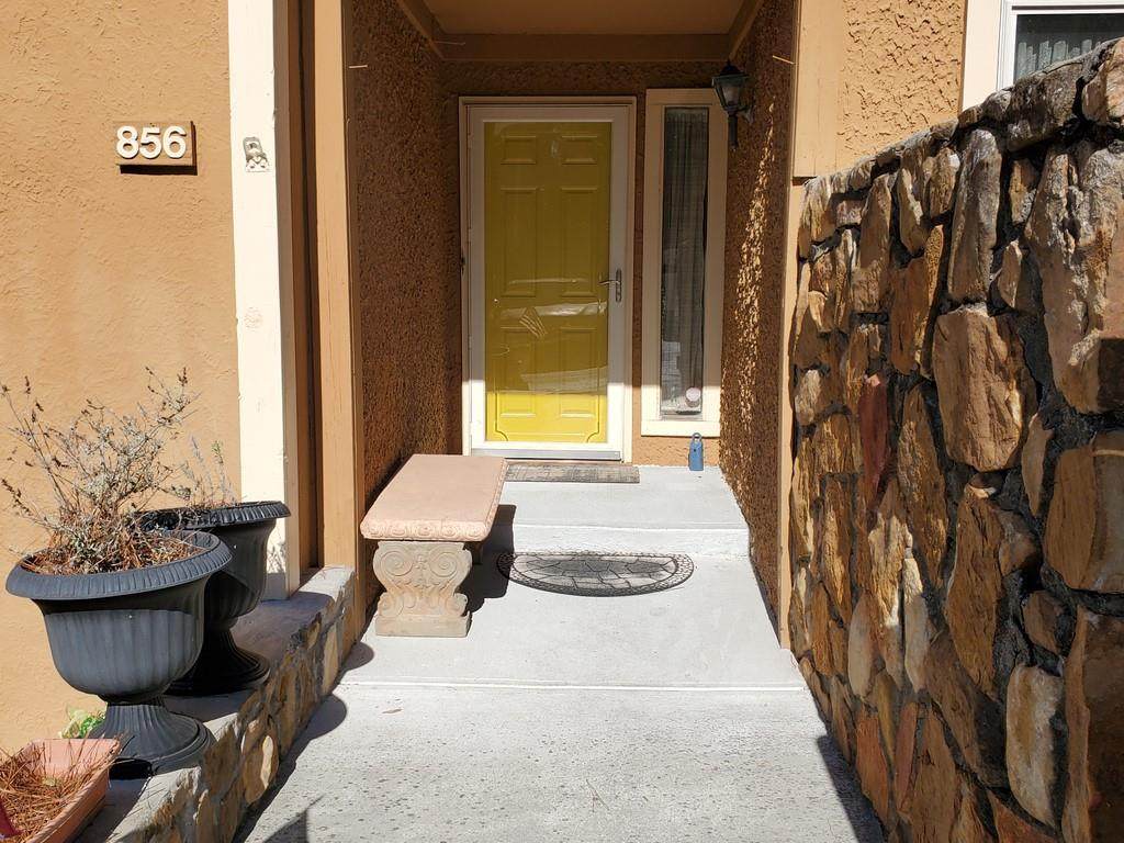 856 Lake Hollow Boulevard - Photo 1