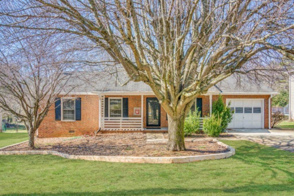 426 Kingsport Drive - Photo 1
