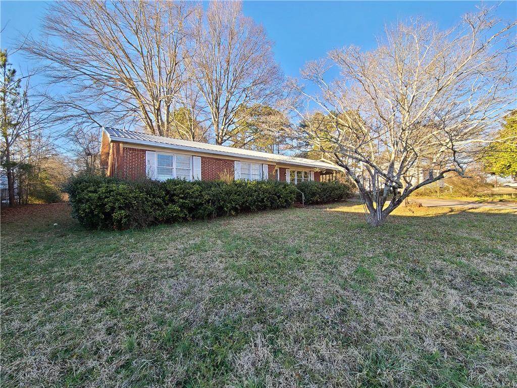 707 East Spring Street - Photo 1
