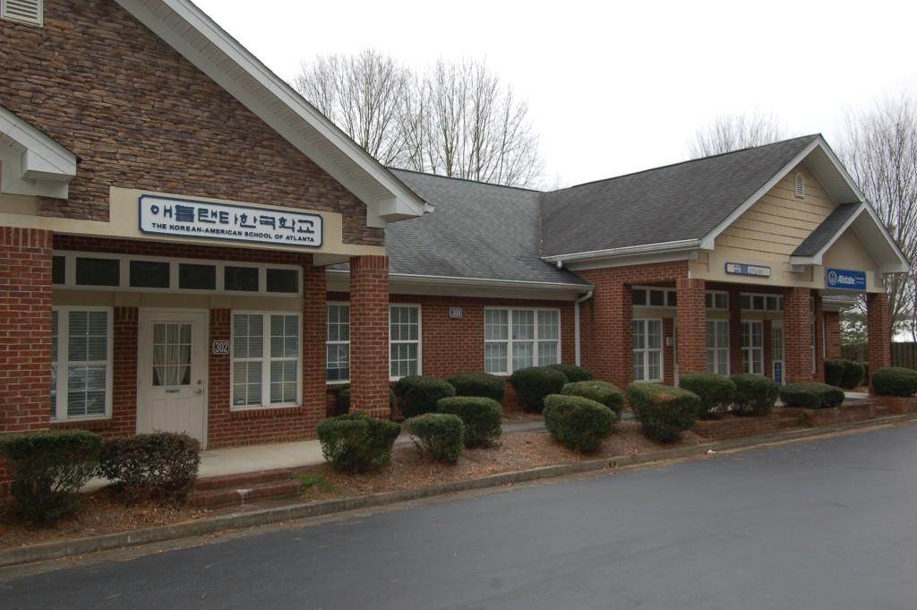 3460 Summit Ridge Parkway - Photo 1