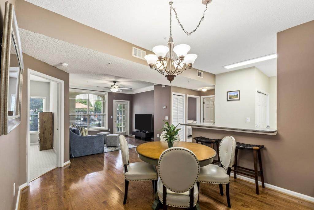 955 Juniper Street - Photo 1