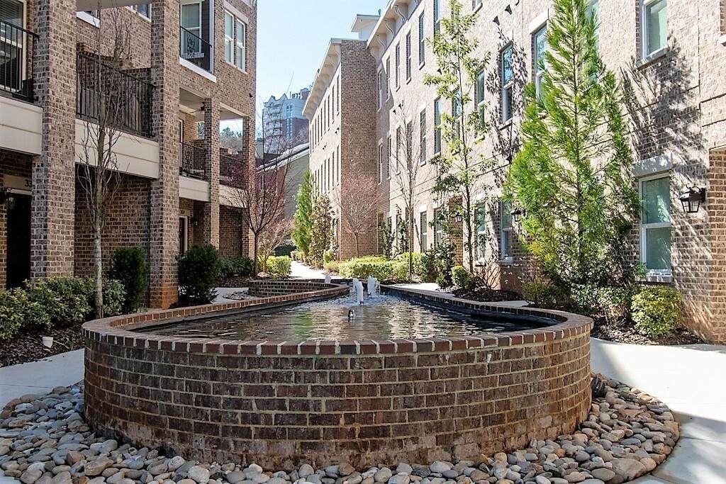 335 Brownstones Circle - Photo 1
