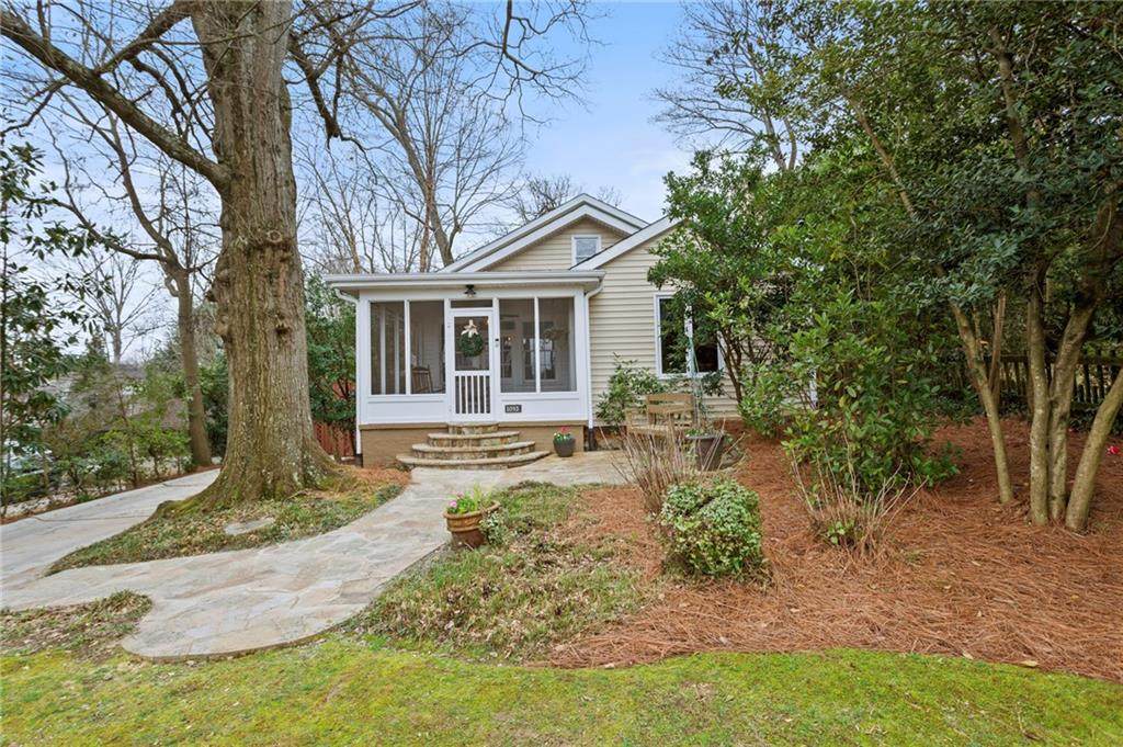 1093 Amsterdam Avenue - Photo 1