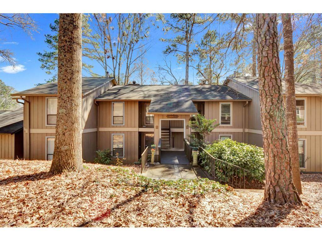 8740 Roswell Road - Photo 1