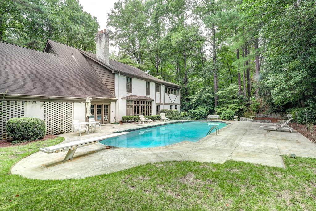 4005 Beechwood Drive - Photo 1