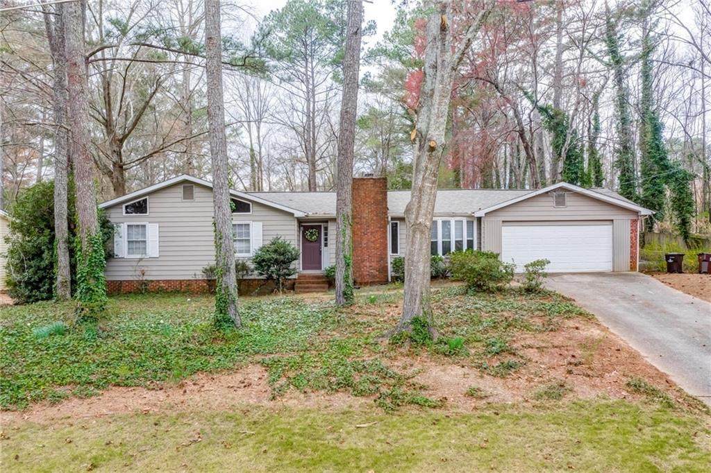 160 John Christopher Drive - Photo 1