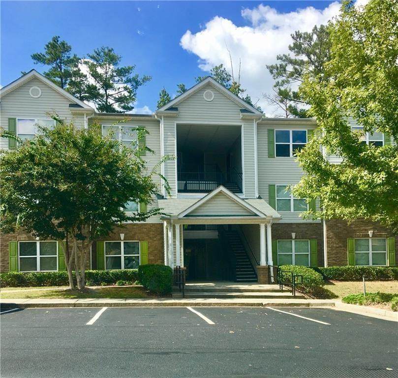 4302 Fairington Ridge Circle - Photo 1