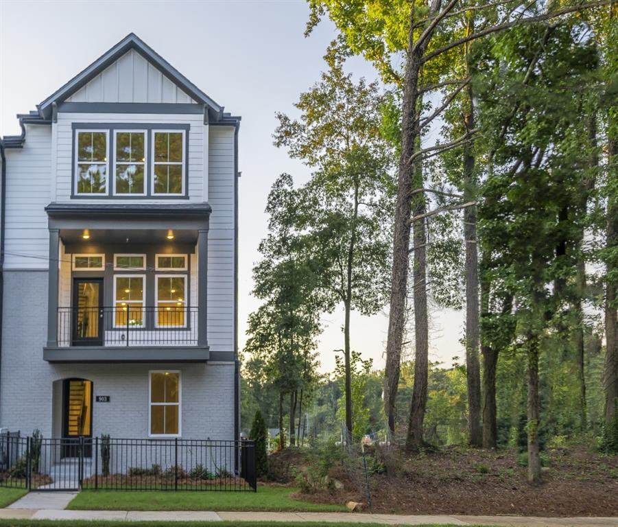 832 South Columbia Drive - Photo 1