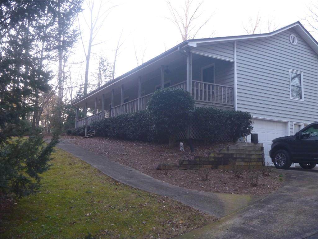 2527 Hickory Road - Photo 1