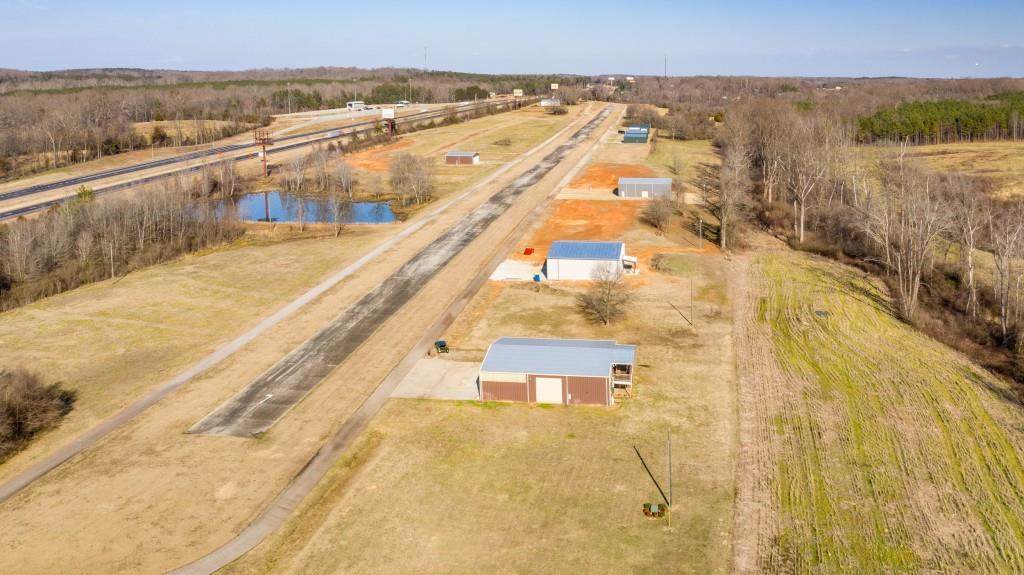 807 Sewell Road - Photo 1