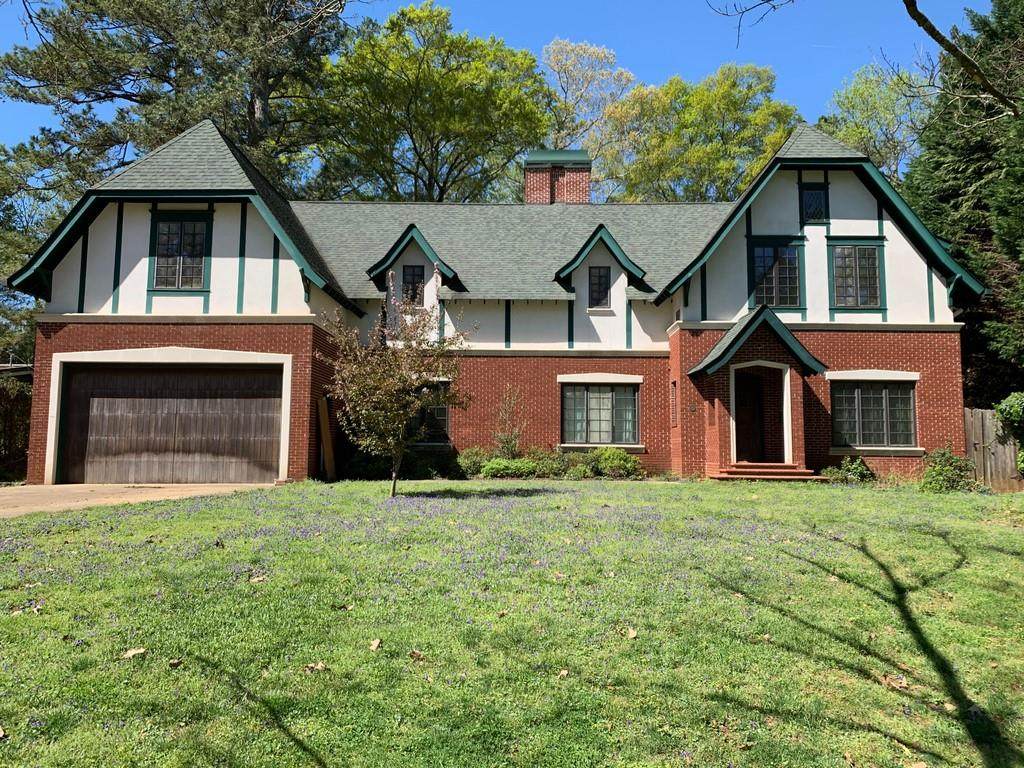 89 Clarendon Avenue - Photo 1