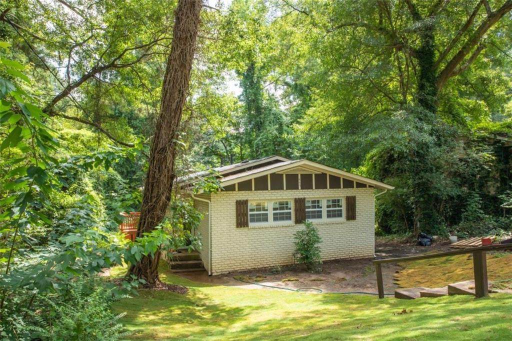 445 Lanier - Photo 1