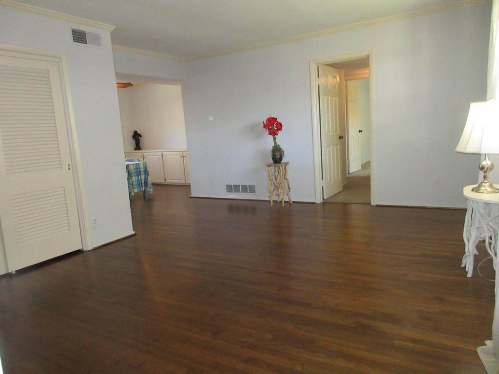 3660 Peachtree Road - Photo 1