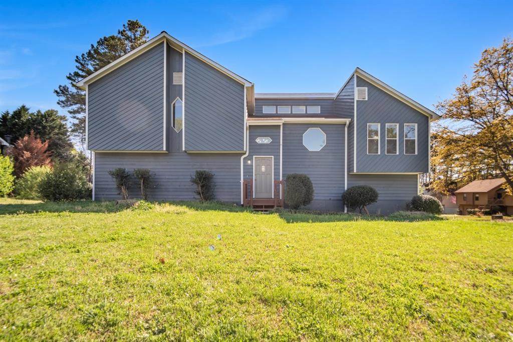 2074 Arrowhead Trail - Photo 1