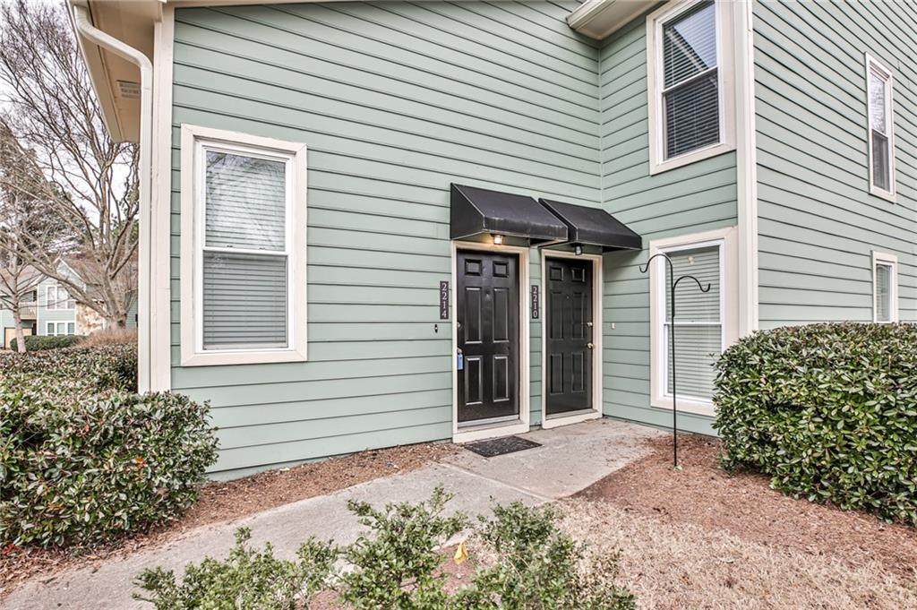 2214 Canyon Point Circle - Photo 1